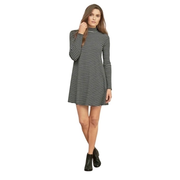 ABERCROMBIE & FITCH Black White Stripe Long Sleeve Mock Neck Swing Dress Sz S - Picture 1 of 9